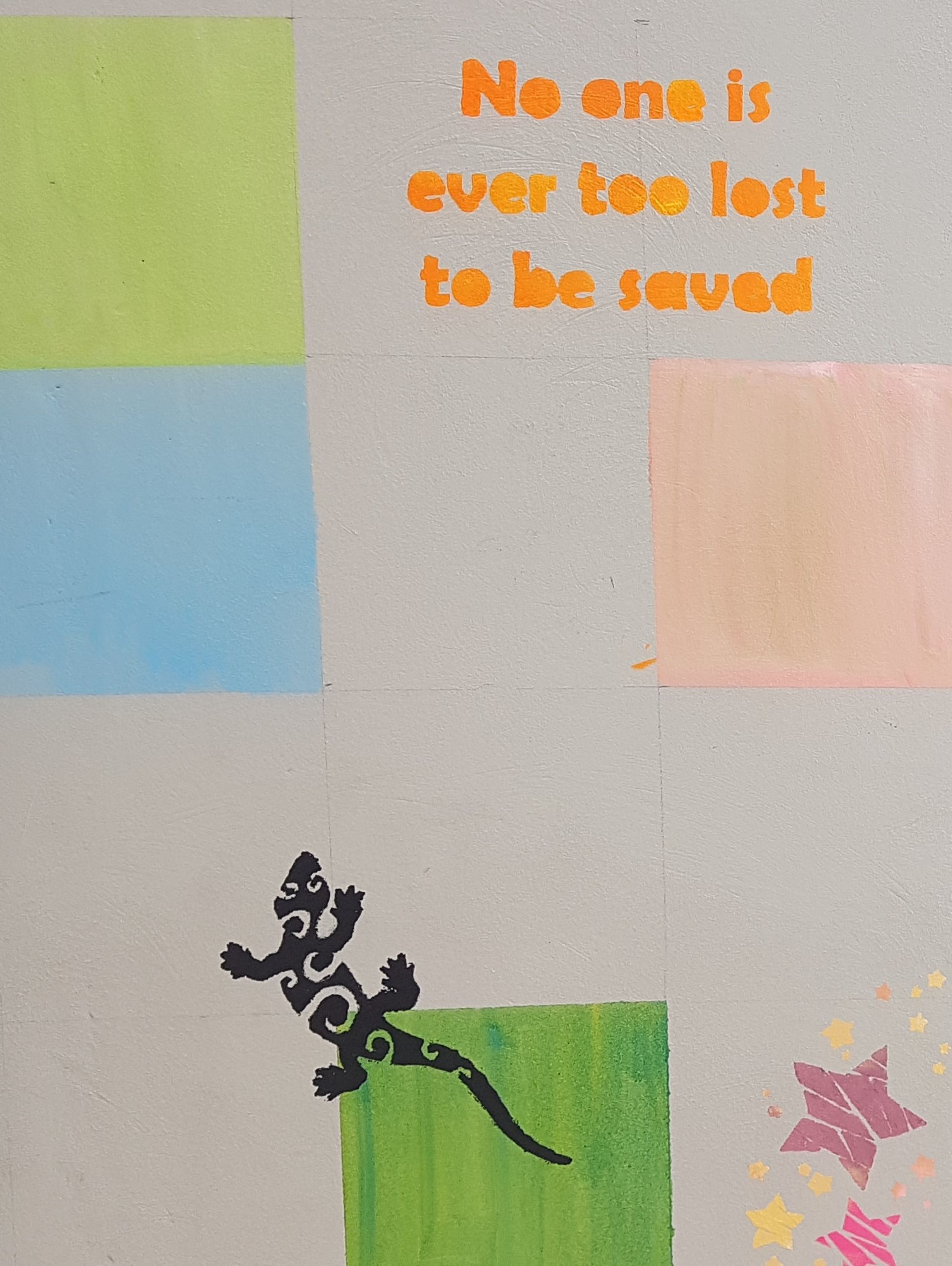 Wandbild mit Spruch: No one is ever too lost to be solved